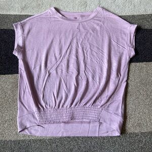 Lou & Grey Woman's Lavender  Size XS Short Sleeve V-Neck Pullover T-Shirt/Top